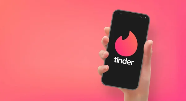 10 Years of Swiping, Ghosting, and Swindling: Tinder’s 10-Year Anniversary